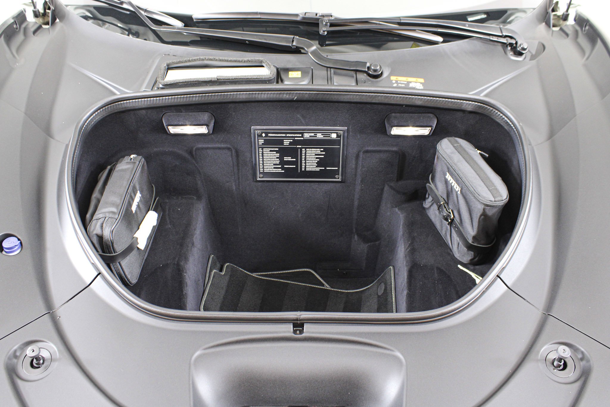 Used 2022 White Ferrari  image 57