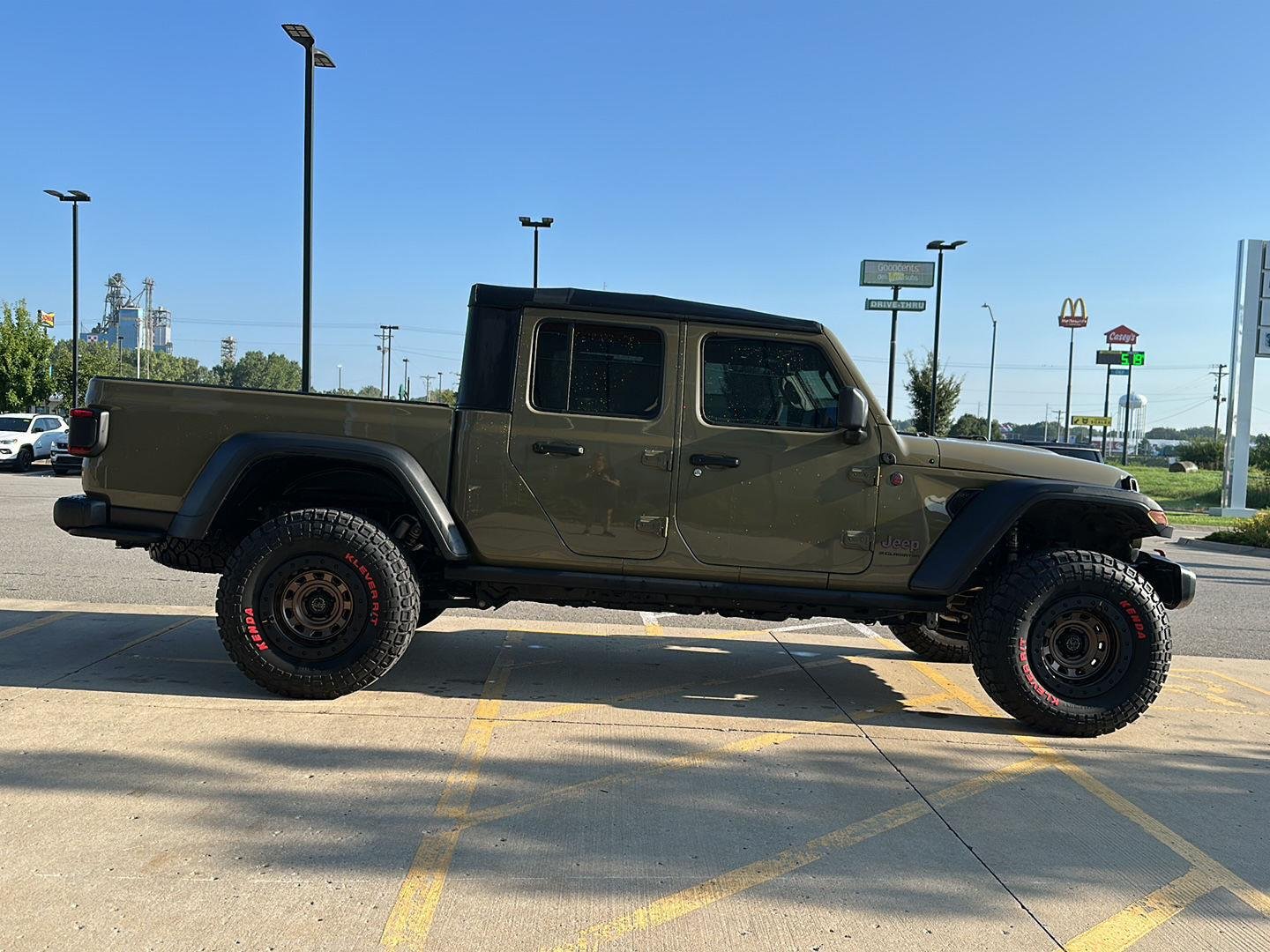 Used 2025 41 Jeep Rubicon image 5