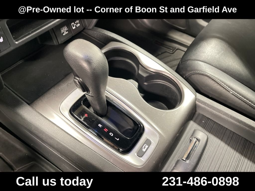Used 2020  Honda EX-L image 21
