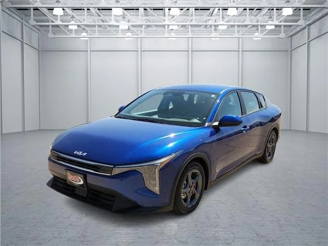 Used 2025 Blue KIA LX (IVT) image 1