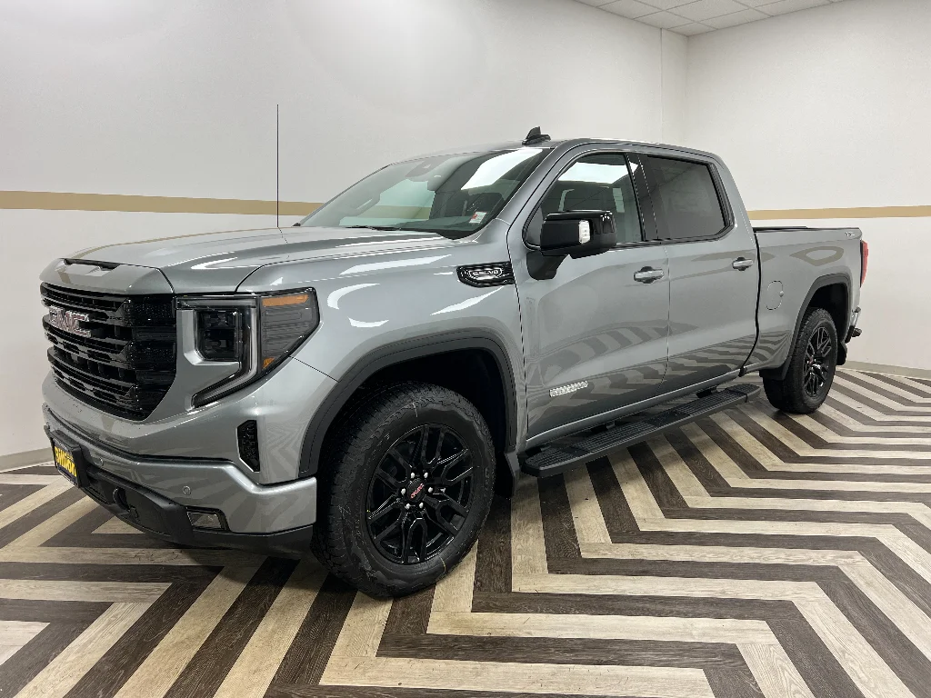 2026 GMC Sierra 4WD Crew Cab Short Box Elevation's photo