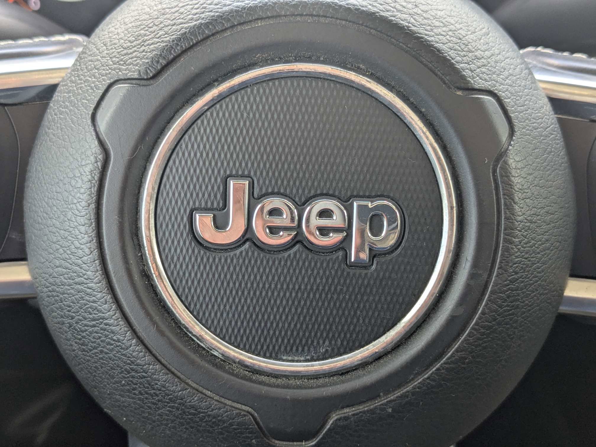 Used 2020 Bright White Clearcoat Jeep Sport S image 35
