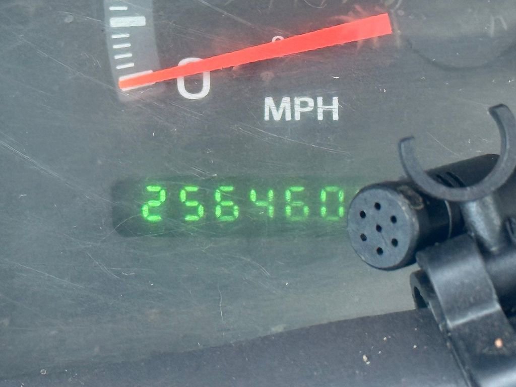 Used 2002  Ford XLT image 24