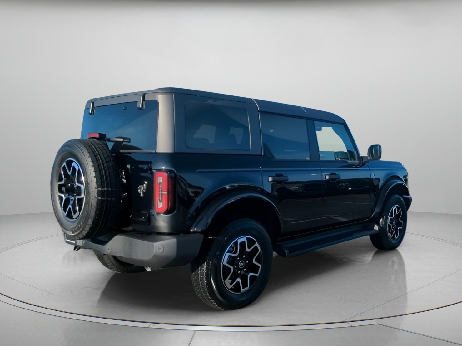 New 2026 Shadow Black Ford Outer Banks® image 25