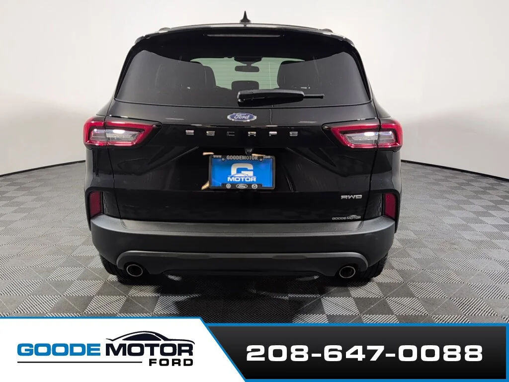 Certified Used 2025 Black Metallic Ford ST-Line Select image 6