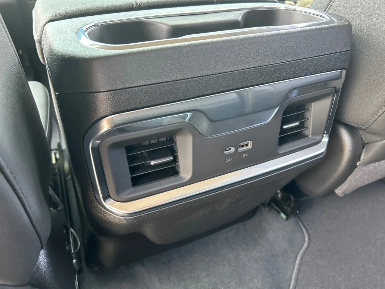 2026 GMC Sierra 1500 SLT - Photo 22