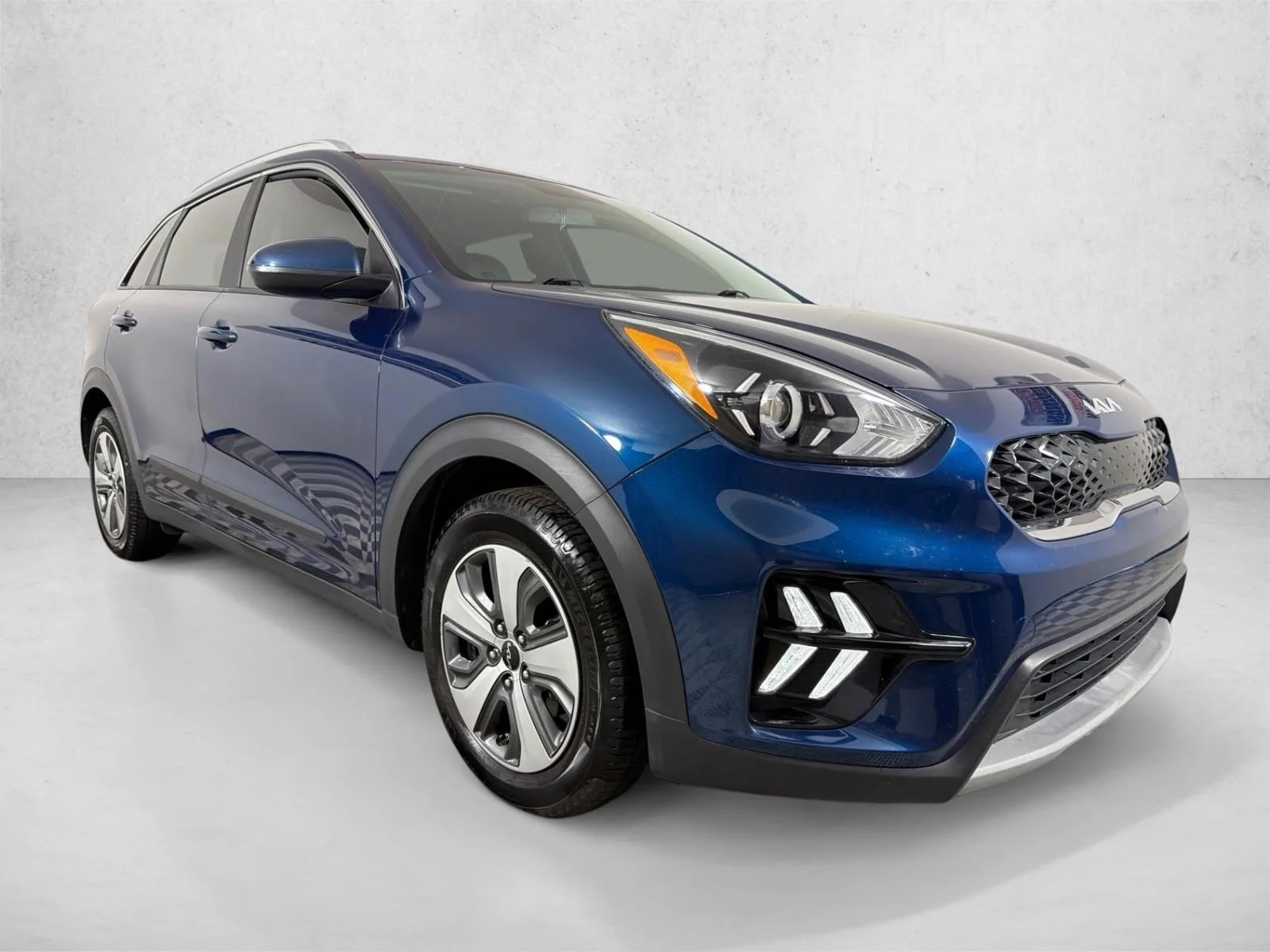 Used 2022 Blue Kia LX image 1