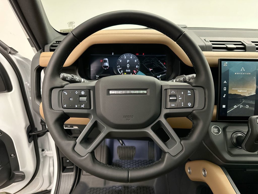 New 2026 Fuji White Land Rover X-Dynamic SE image 15