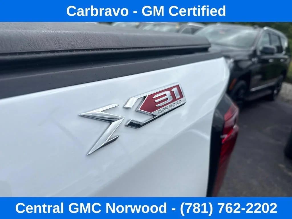 Used 2024 Summit White GMC SLT image 11