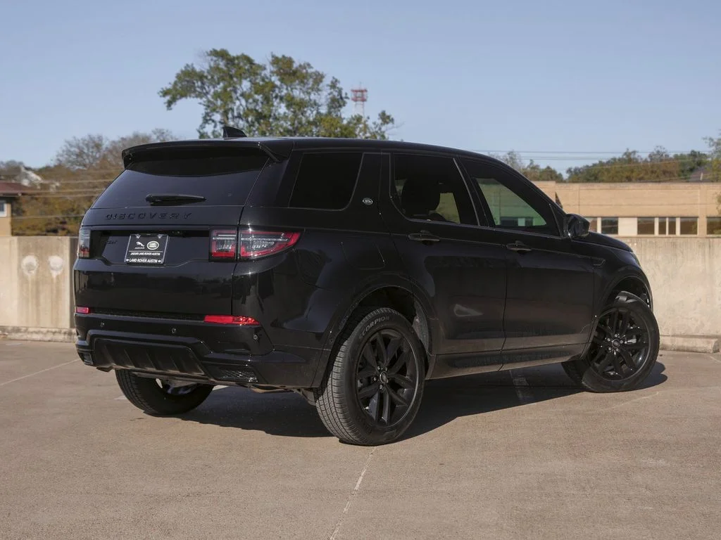 New 2025 Black Land Rover SE image 9