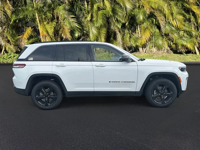 Used 2026 White Jeep Limited image 4