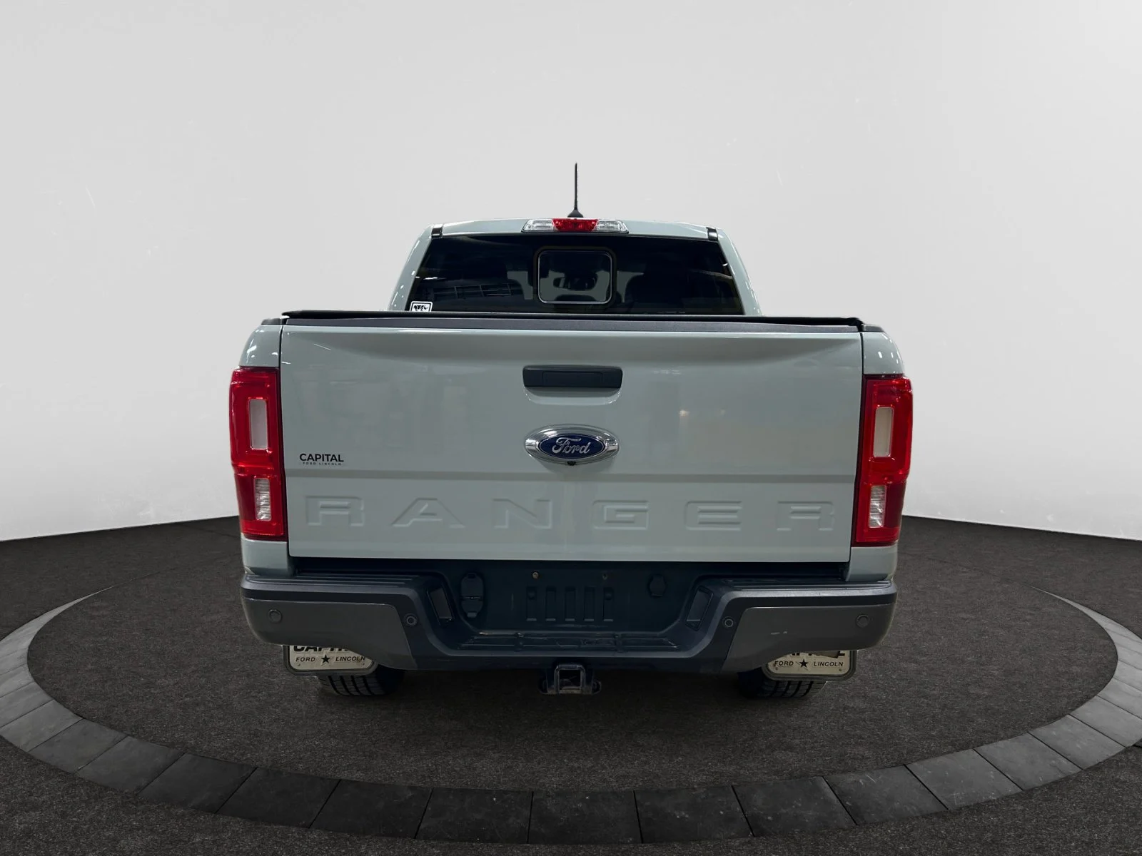 Used 2022 CACTUS GREY Ford XLT SuperCrew image 4