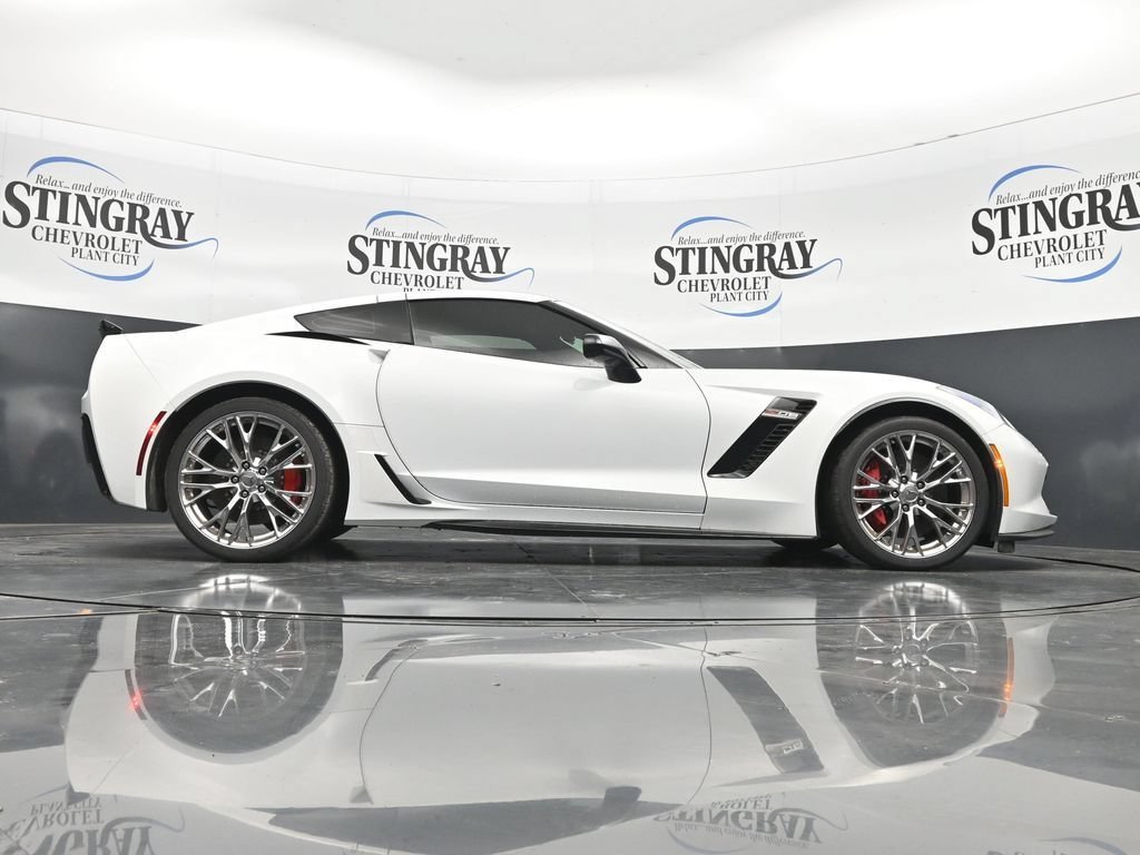 Used 2018 ARCTIC WHITE Chevrolet Z06 2LZ image 33