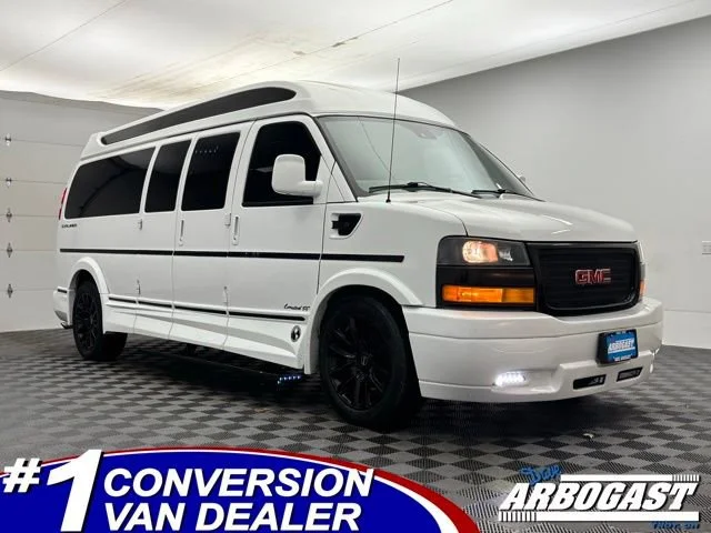 2019 GMC Savana 2500 Ext WB's photo