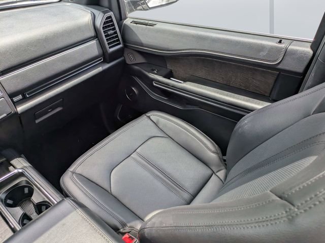Used 2021 White Ford Limited image 18
