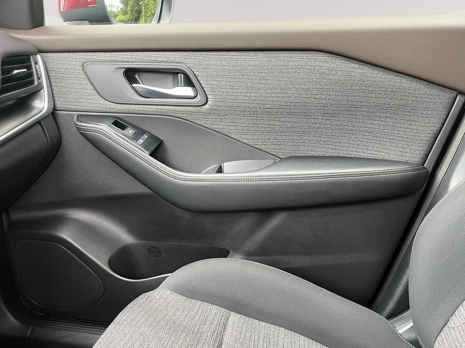 Certified Used 2023 Scarlet Ember Tintcoat Nissan SV image 23