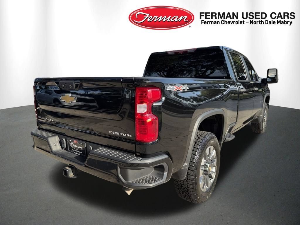 Used 2023 Black Chevrolet Custom image 5