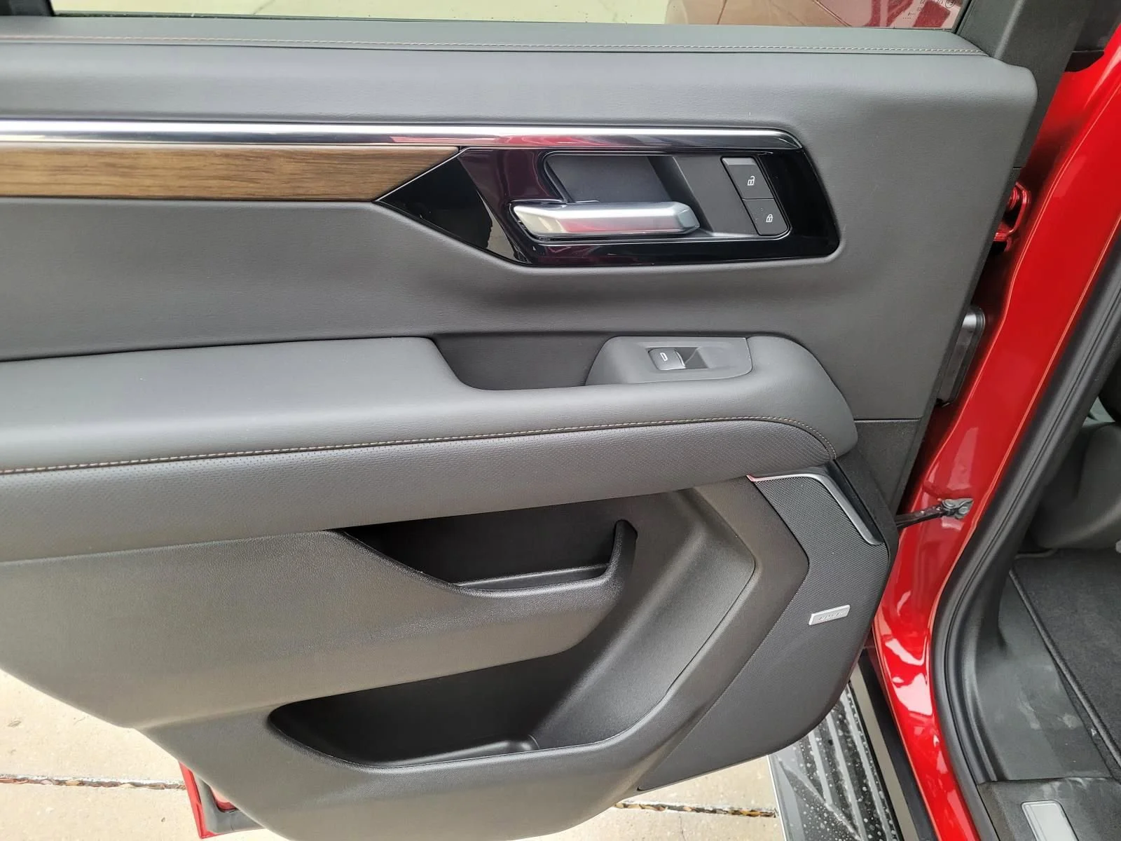 2026 Chevrolet Tahoe High Country - Photo 10