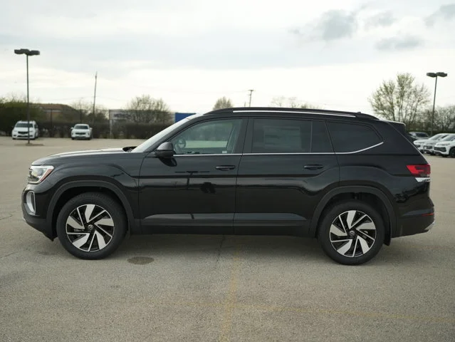 New 2026 Deep Black Pearl Volkswagen 2.0T SE W/TECHNOLOGY image 10