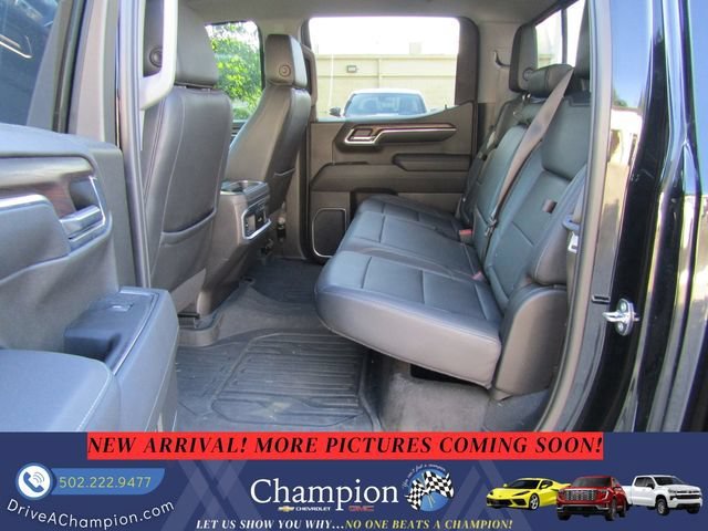 Used 2022 ONYX BLACK GMC SLT image 12