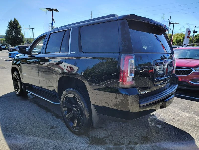 Used 2018 Black GMC SLE image 8