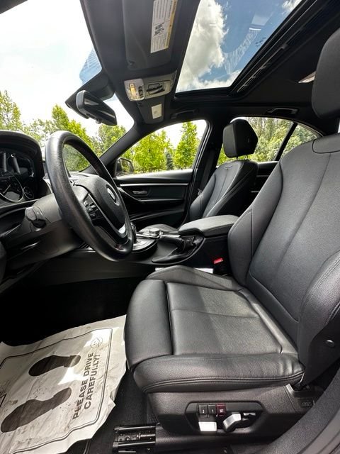 Used 2018 Glacier Silver Metallic BMW 328d image 12