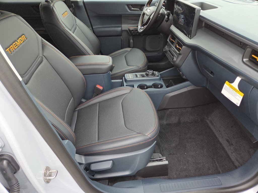 New 2026 Space White Metallic Ford Tremor image 34
