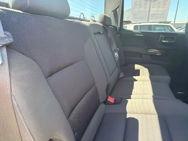 Used 2018 Quicksilver Metallic GMC SLE image 13