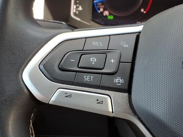 Used 2023 White Volkswagen 3.6L V6 SE w/Technology image 13