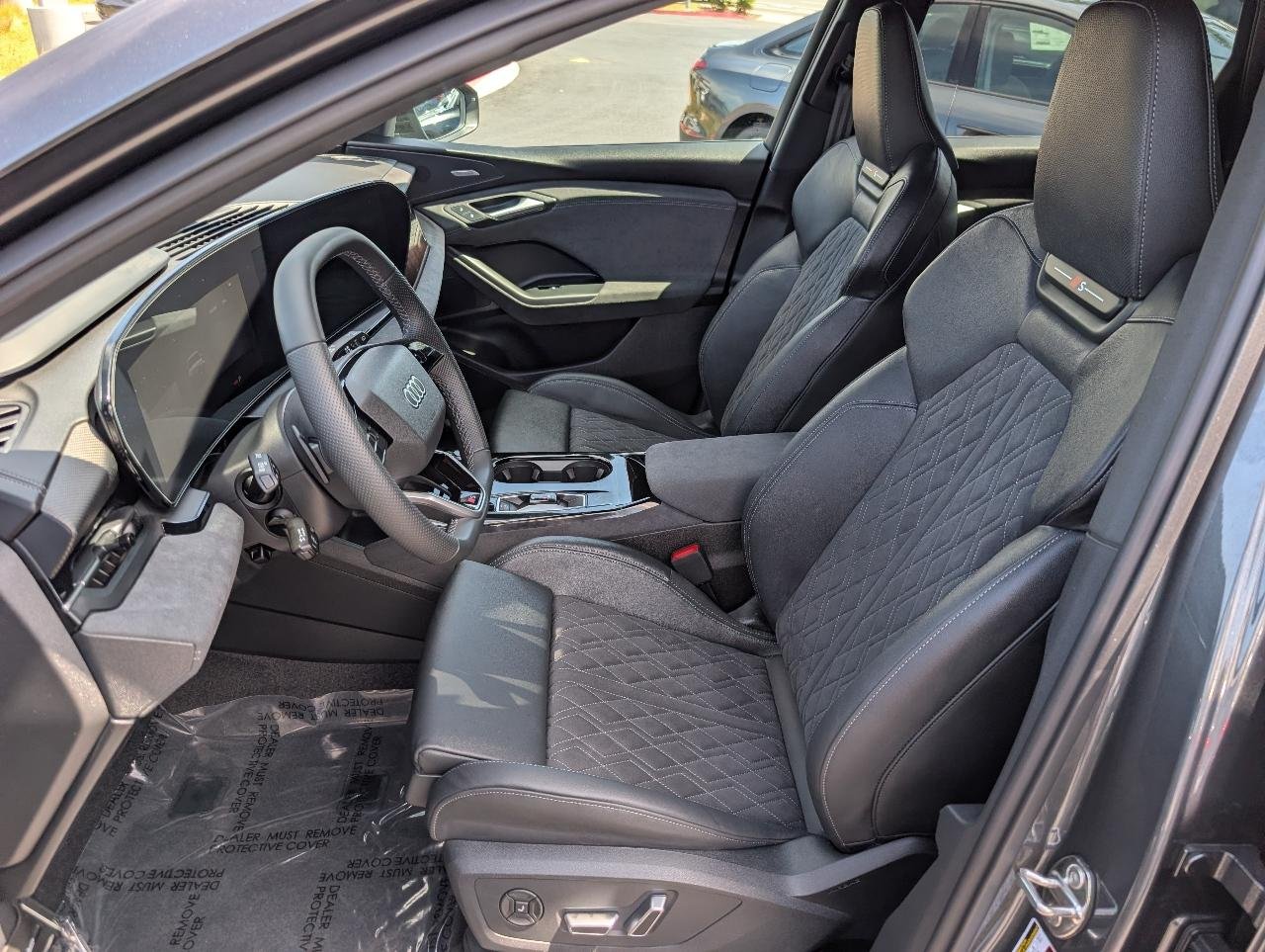 New 2027 Daytona Gray pearl effect Audi Premium Plus quattro image 2