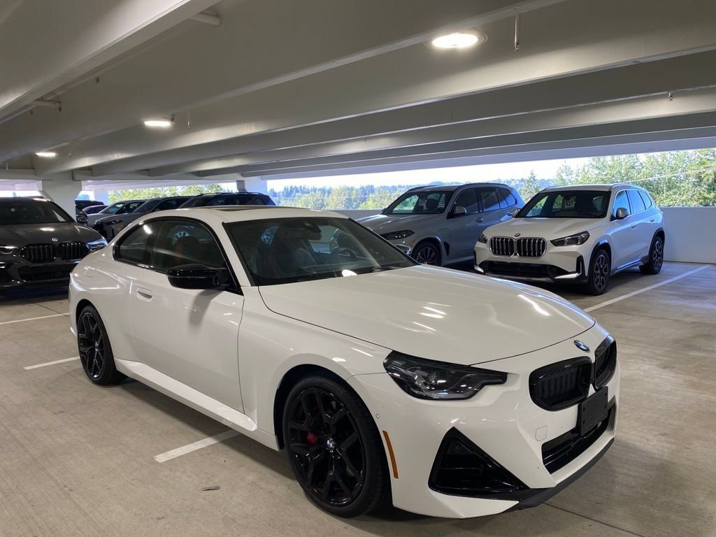 Used 2025 Alpine White BMW M240i xDrive image 6