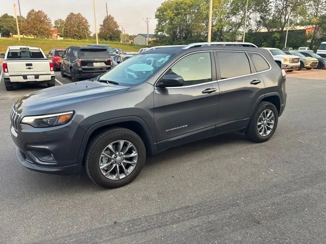 Used 2019 Jeep Cherokee Latitude Plus with VIN 1C4PJMLXXKD447748 for sale in Kansas City