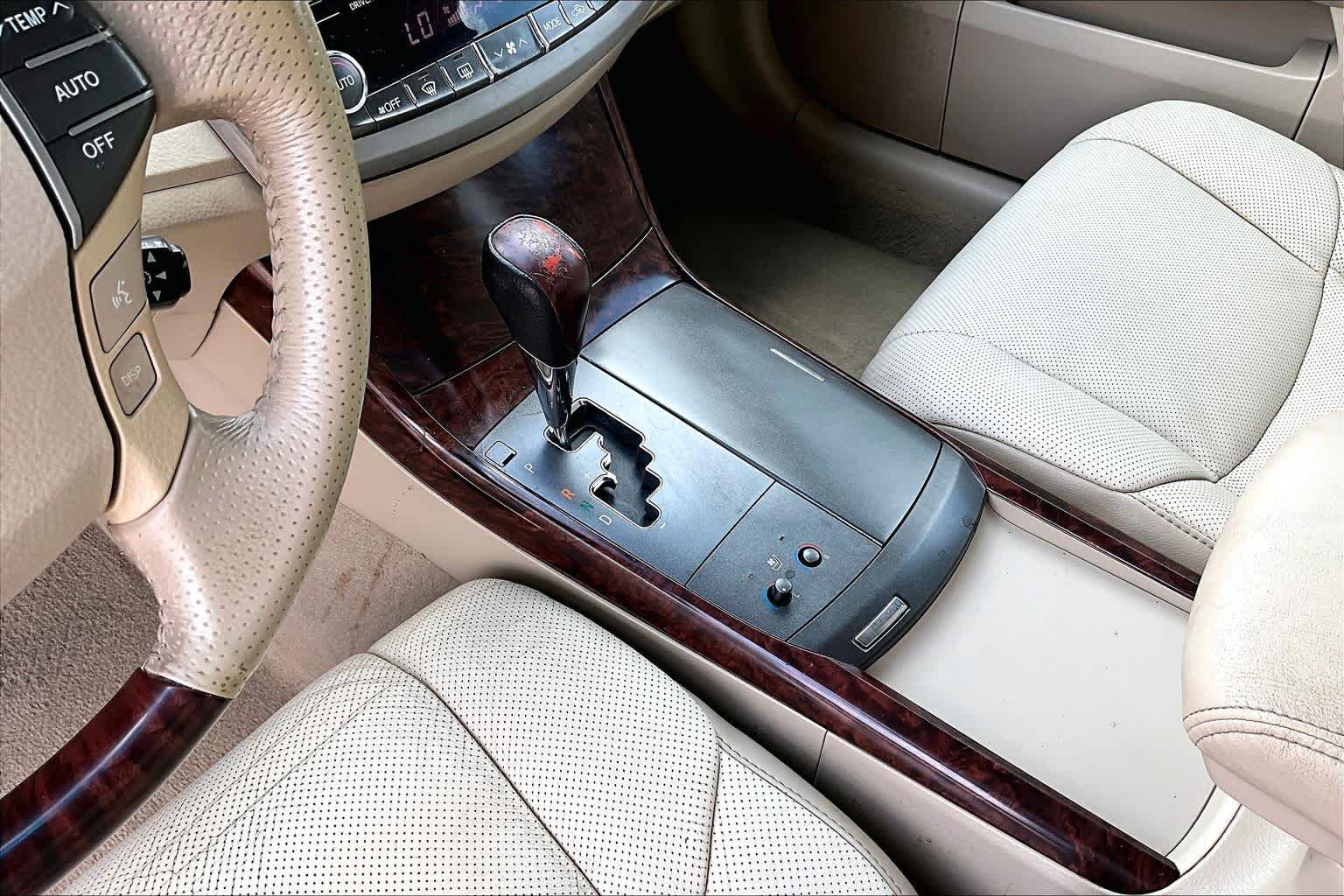 Used 2012 Blizzard Pearl Toyota Limited image 17