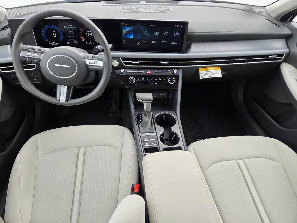 New 2026 White Hyundai SE image 19