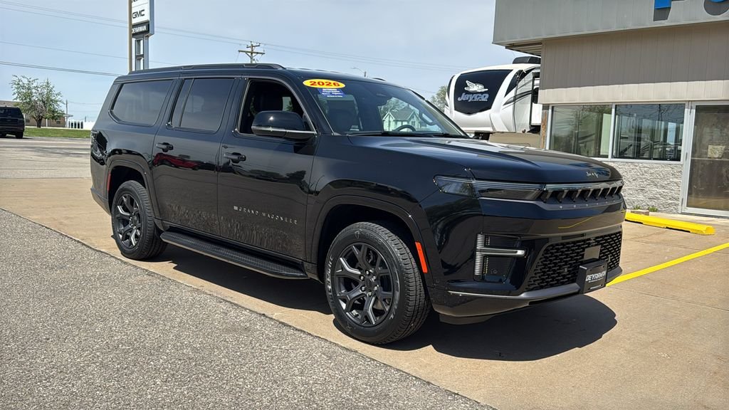 New 2026 High Gloss Black Exterior Paint Jeep Limited Altitude image 2