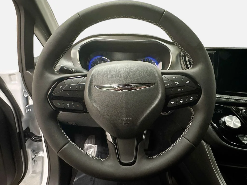2026 Chrysler Pacifica Limited - Photo 41