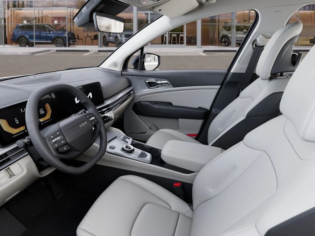 New 2027 Fusion Black Kia EX image 17