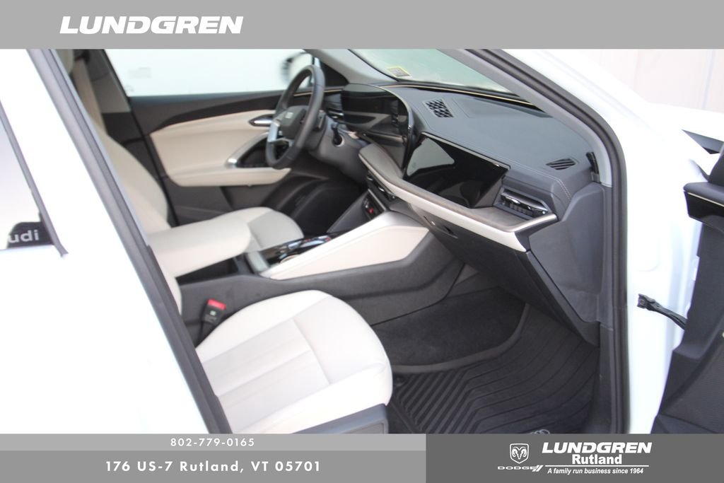Used 2025 White Audi 2.0T Premium image 17