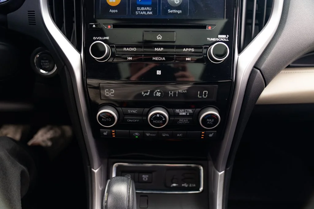 Used 2019 Silver Subaru Limited image 16