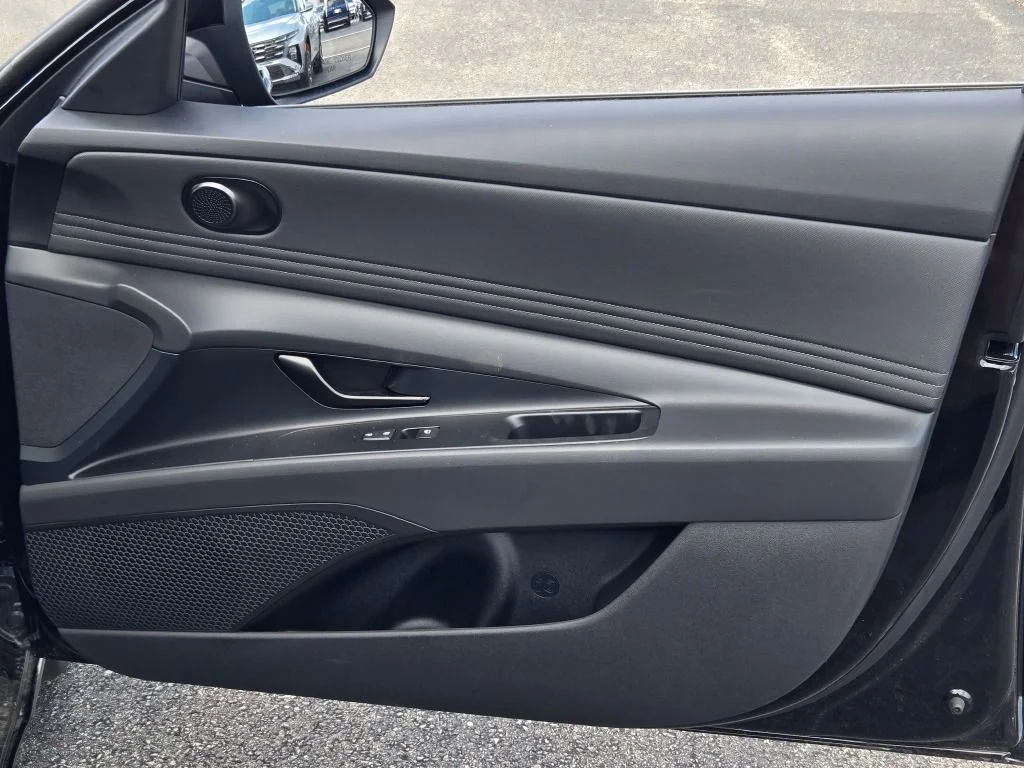 New 2026 Abyss Black Hyundai SEL Sport image 5