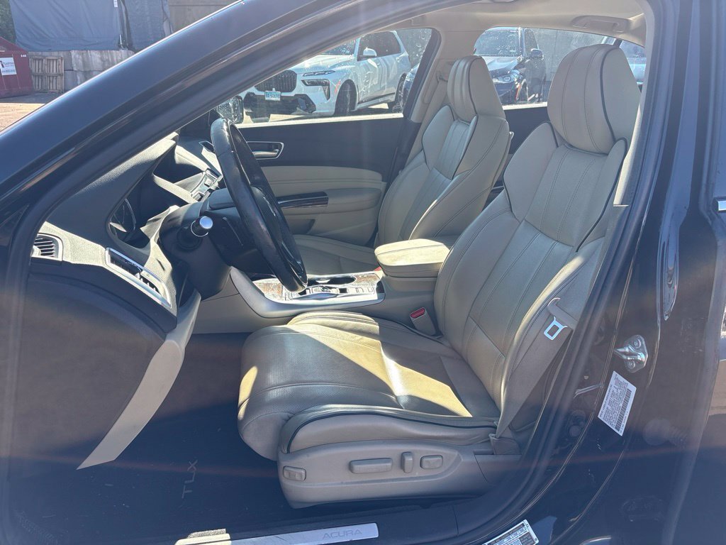 Used 2019  Acura 3.5L Technology Pkg image 10