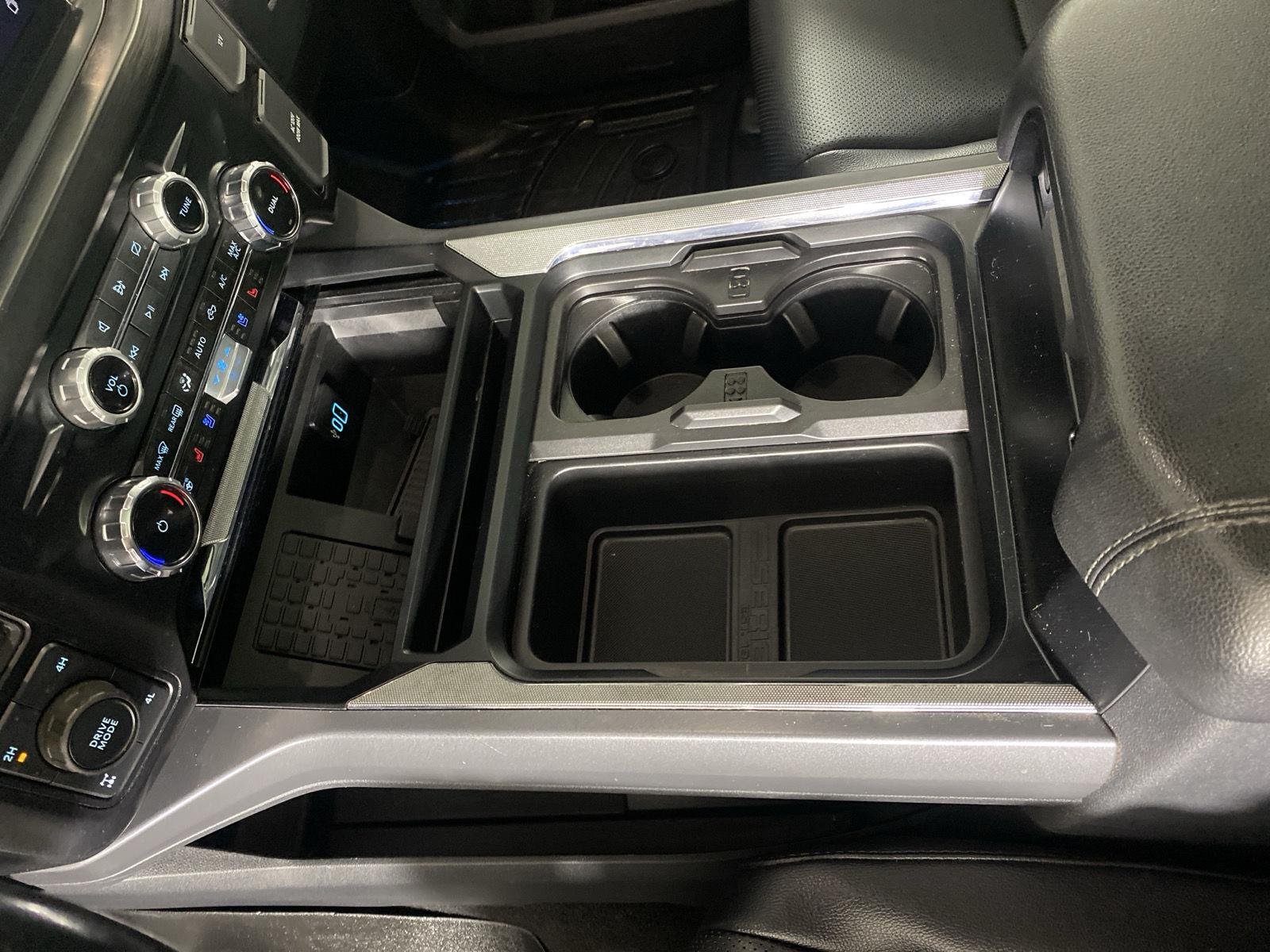 Used 2024  Ford LARIAT image 28