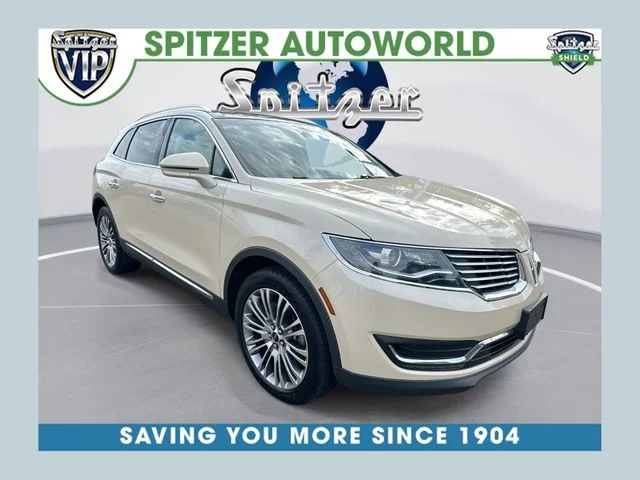 Used 2018  Lincoln Reserve image 1