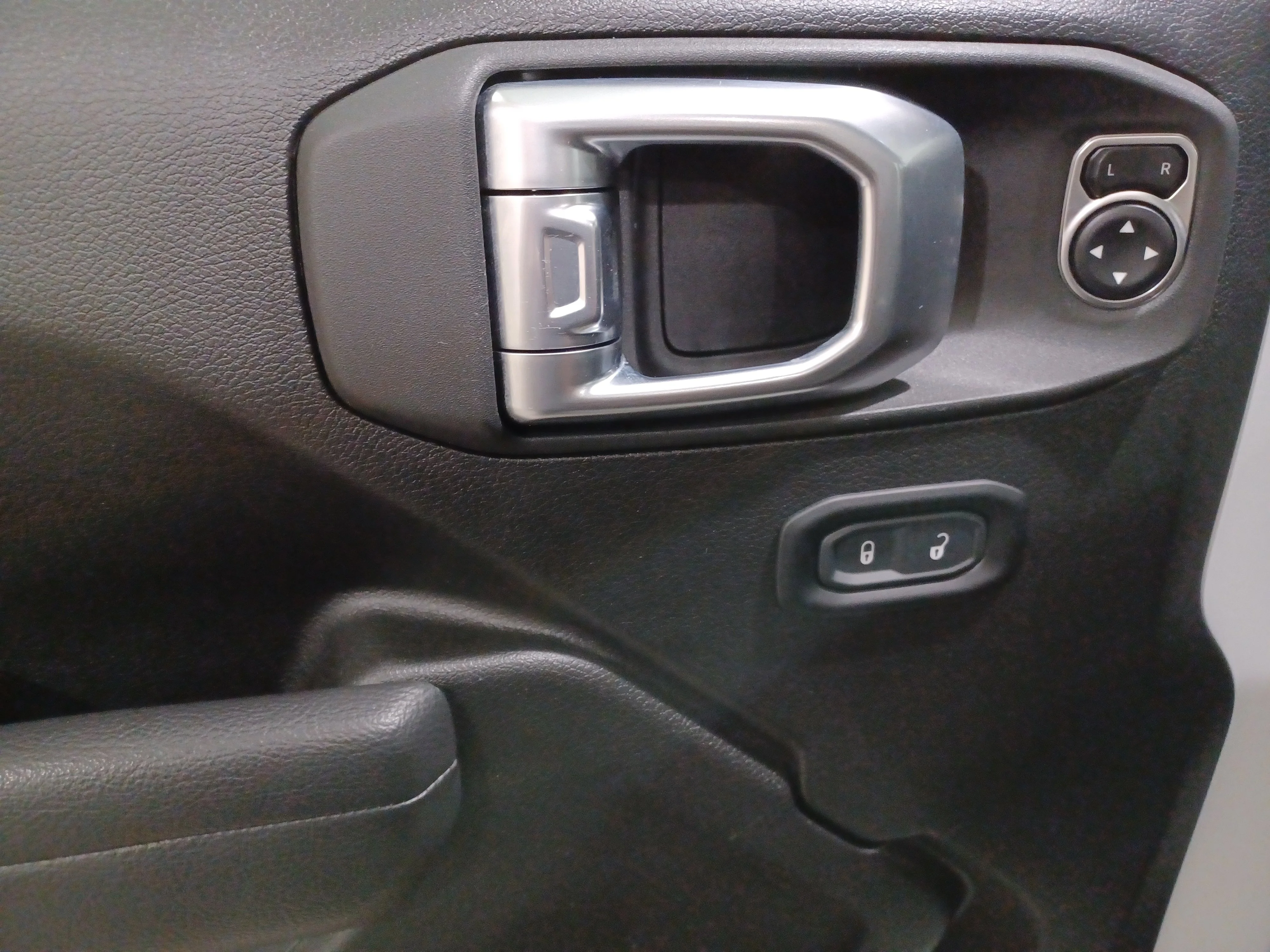 Certified Used 2024 White Jeep Sport 4x4 Nighthawk*Adaptive Cruise | Remote Start | Htd Seats | Htd Wheel image 9
