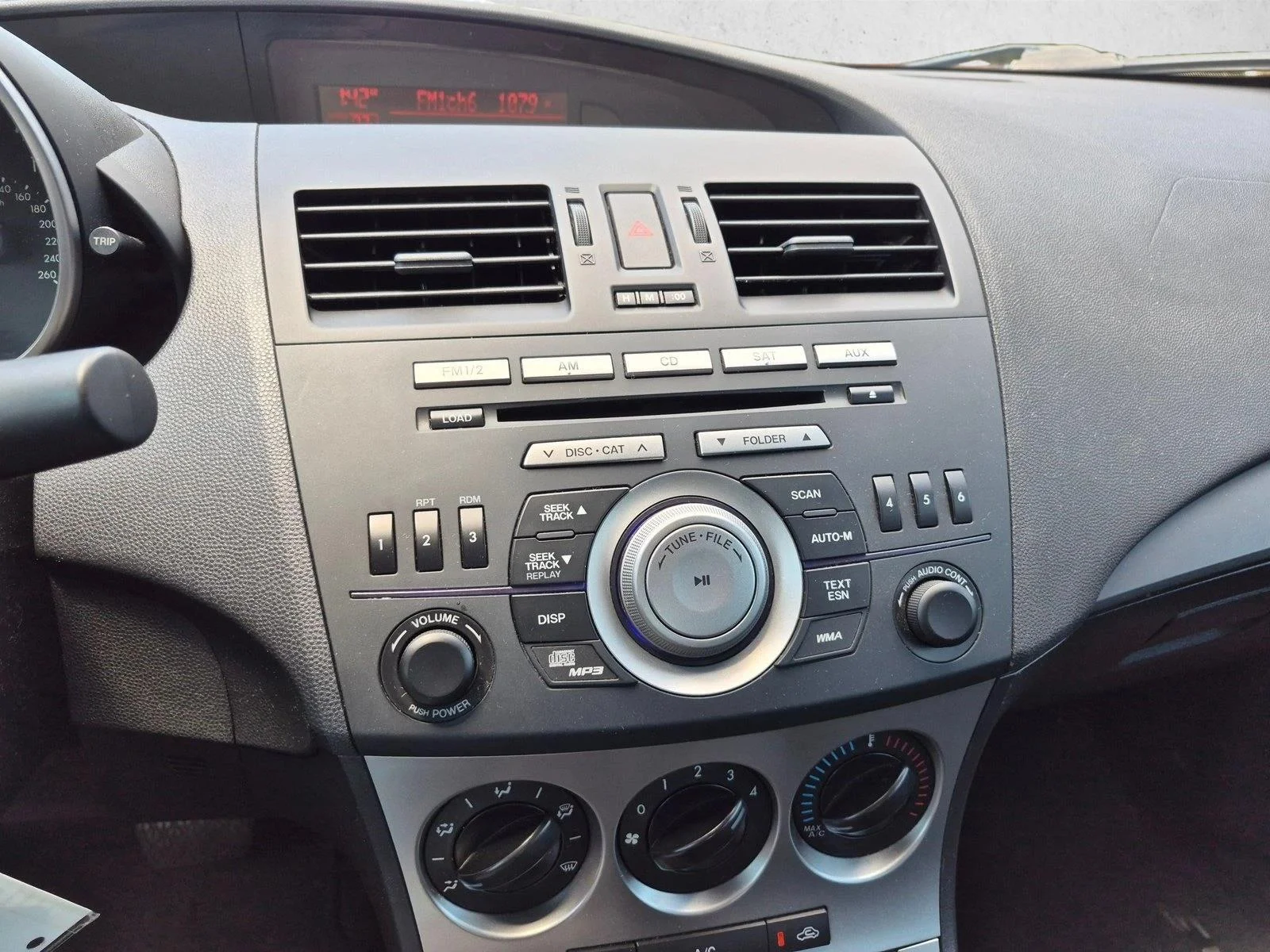 Used 2011 Black Mica Mazda i Sport image 13