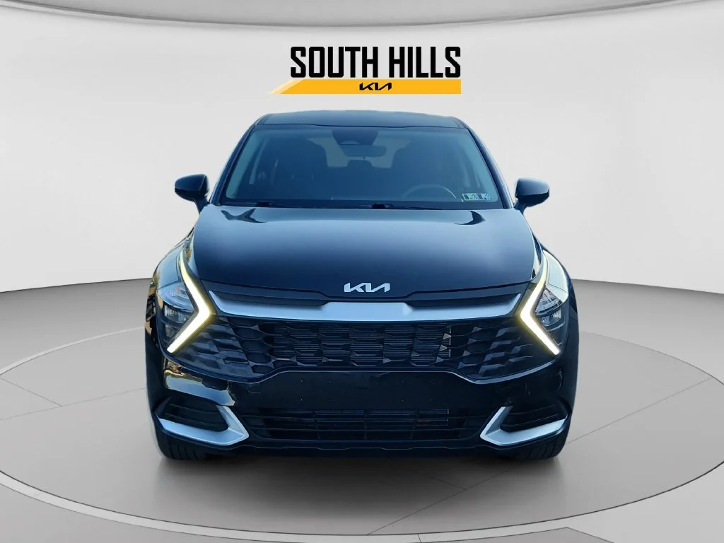 Used 2023 Black Kia LX image 8