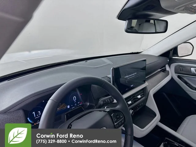 New 2026 Space White Metallic Ford Platinum image 9