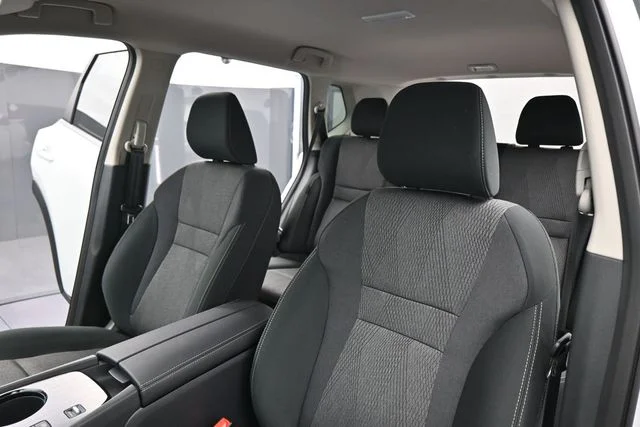 New 2026 Everest White Pearl TriCoat Nissan SV image 29