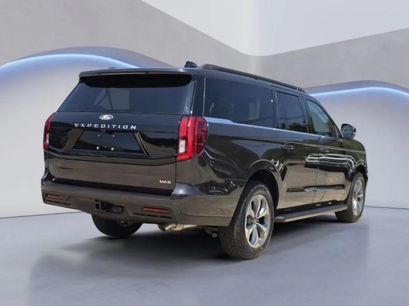 New 2027 Dark Matter Gray Metallic Ford MAX Active image 3