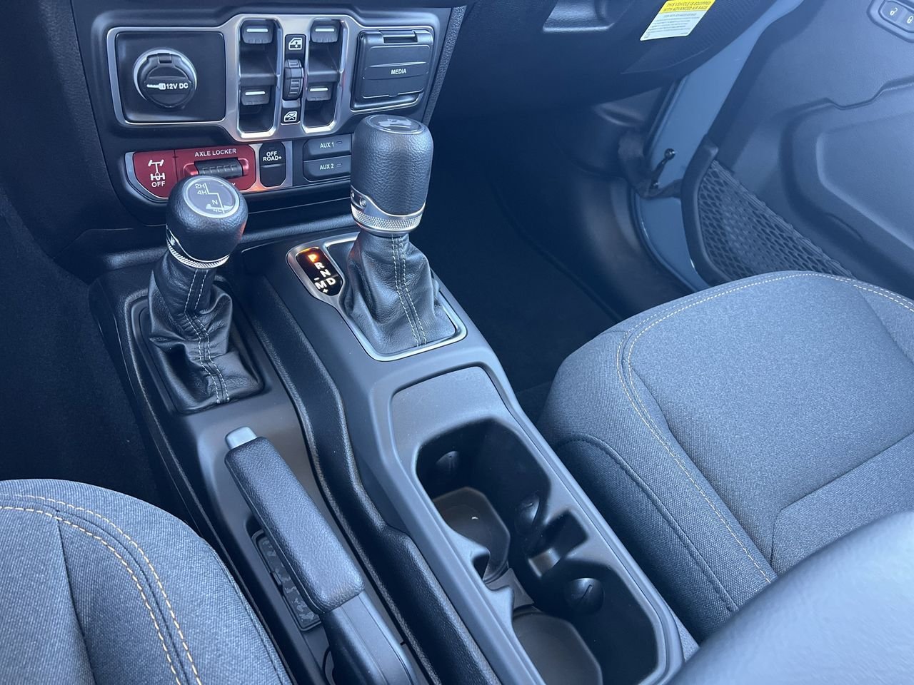 2026 Jeep Wrangler 4-Door Willys - Photo 8